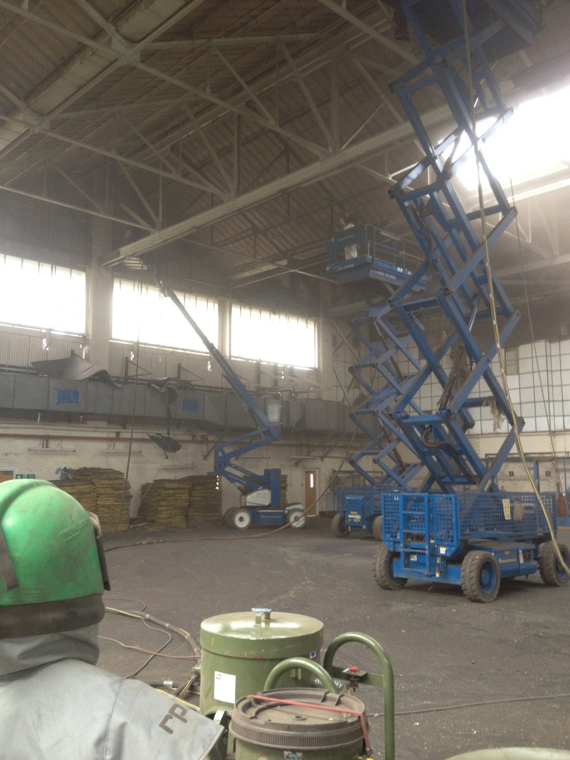 RAF Mildenhall Hanger roof stucture - cranes