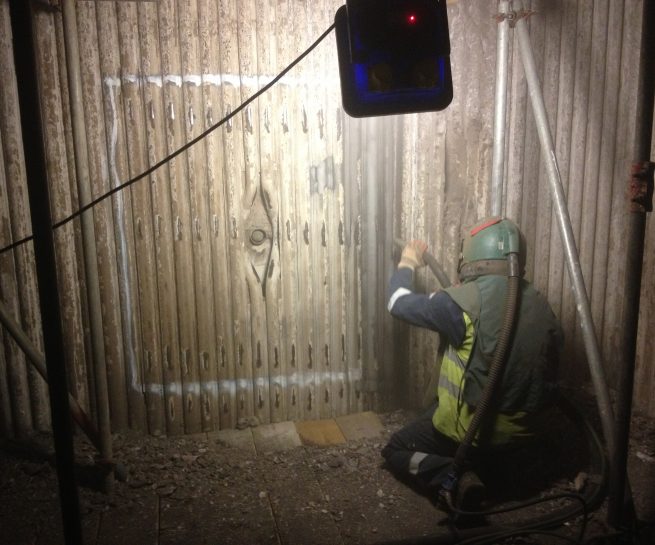 Eye Power Station Dry Blast Cleaning